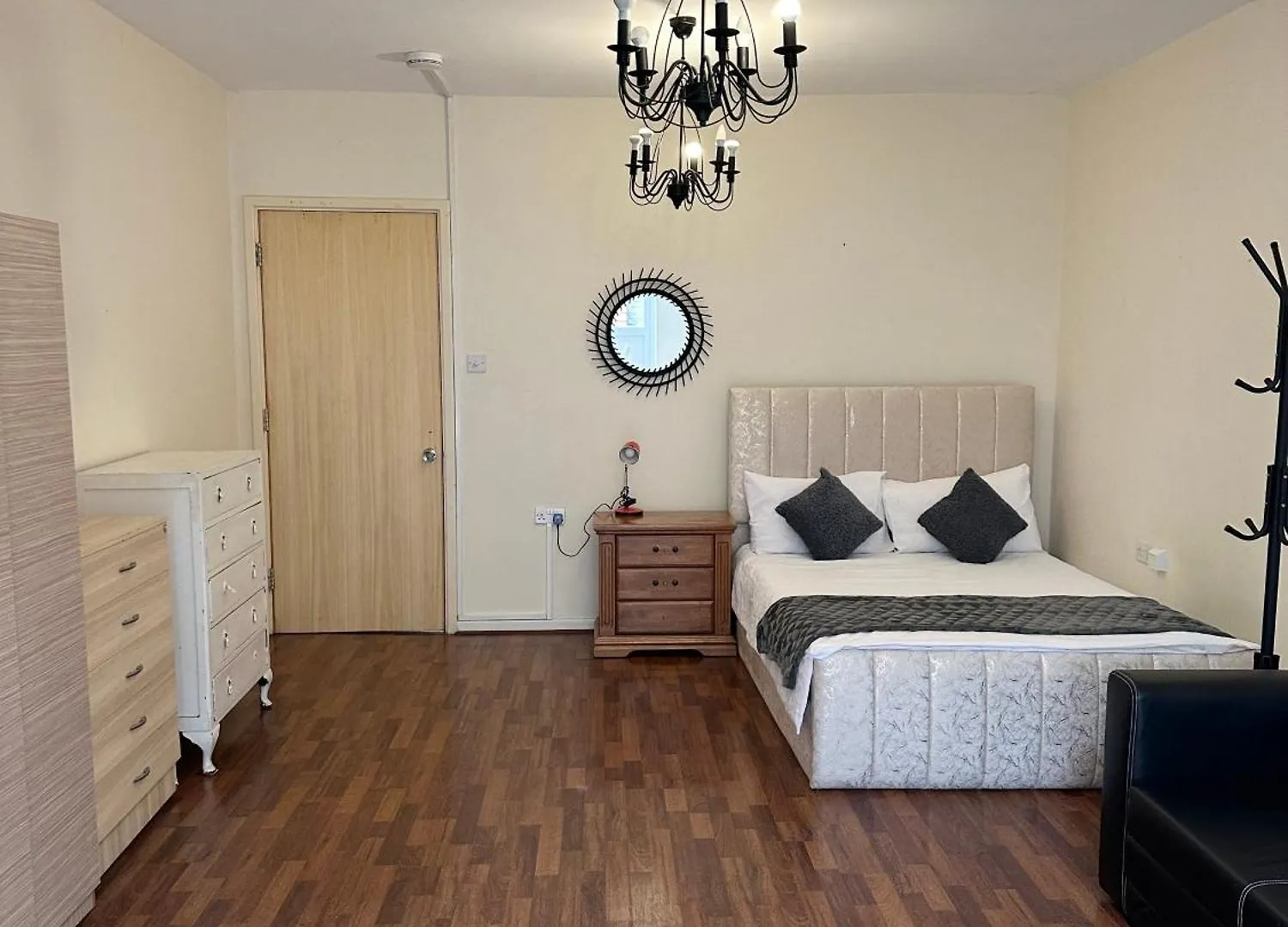 民宿 Luxury Room In Central London!6 Bedroom With 2 Bath & Separate Wc!