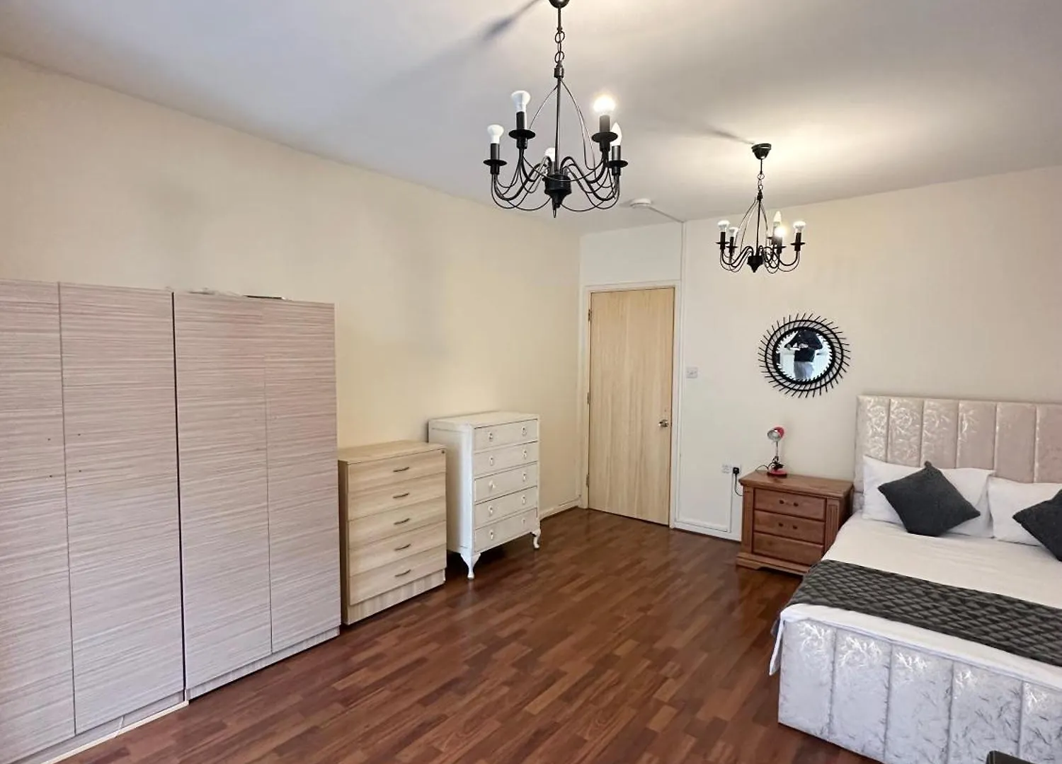 民宿 Luxury Room In Central London!6 Bedroom With 2 Bath & Separate Wc!
