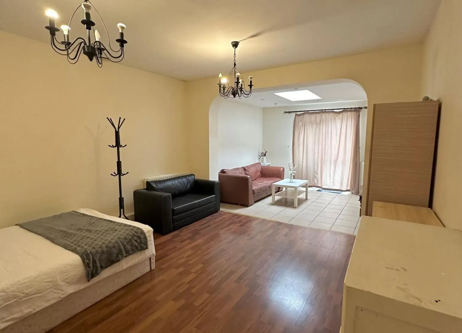 Luxury Room In Central London!6 Bedroom With 2 Bath & Separate Wc! 民宿