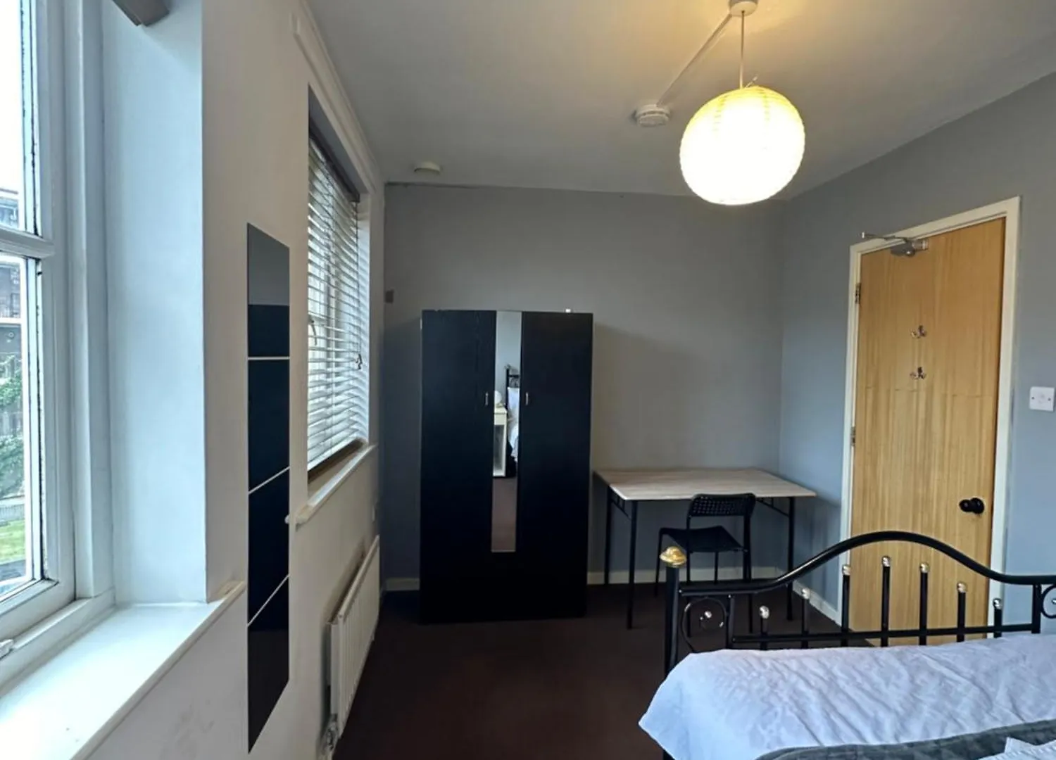 Luxury Room In Central London!6 Bedroom With 2 Bath & Separate Wc!