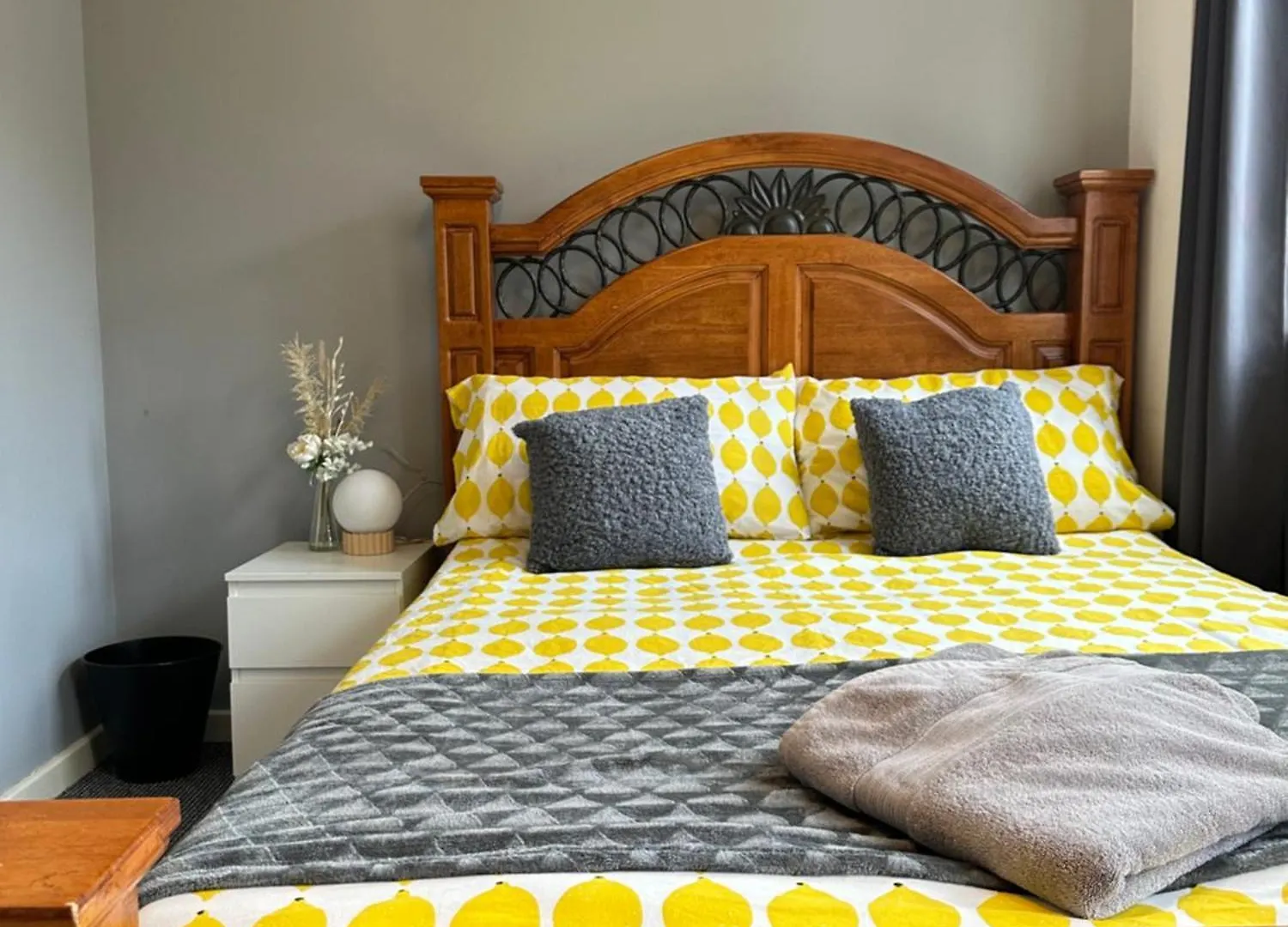Luxury Room In Central London!6 Bedroom With 2 Bath & Separate Wc! London