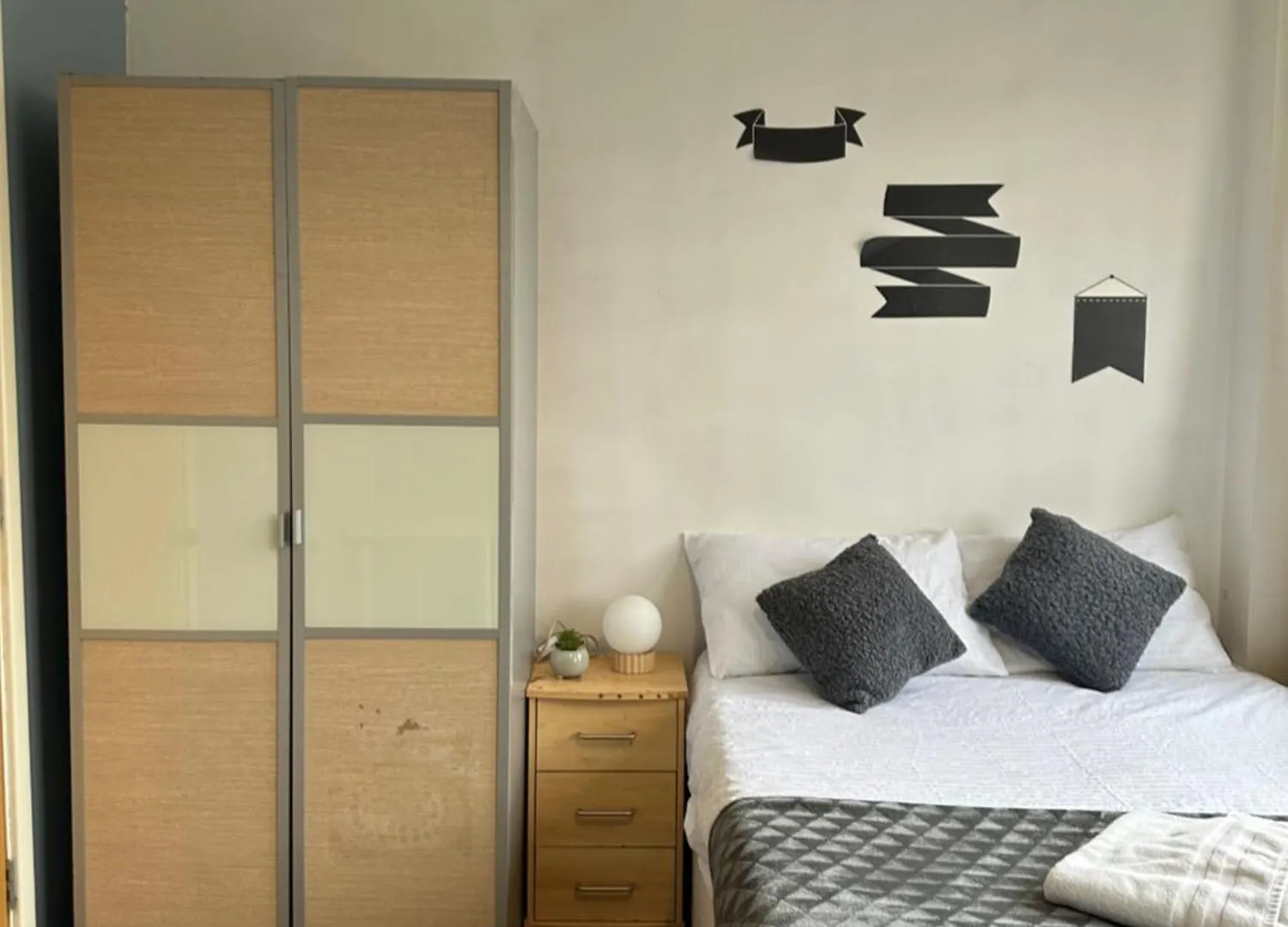 Luxury Room In Central London!6 Bedroom With 2 Bath & Separate Wc! United Kingdom