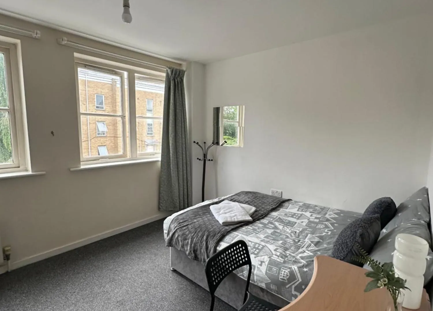 Homestay Luxury Room In Central London!6 Bedroom With 2 Bath & Separate Wc!
